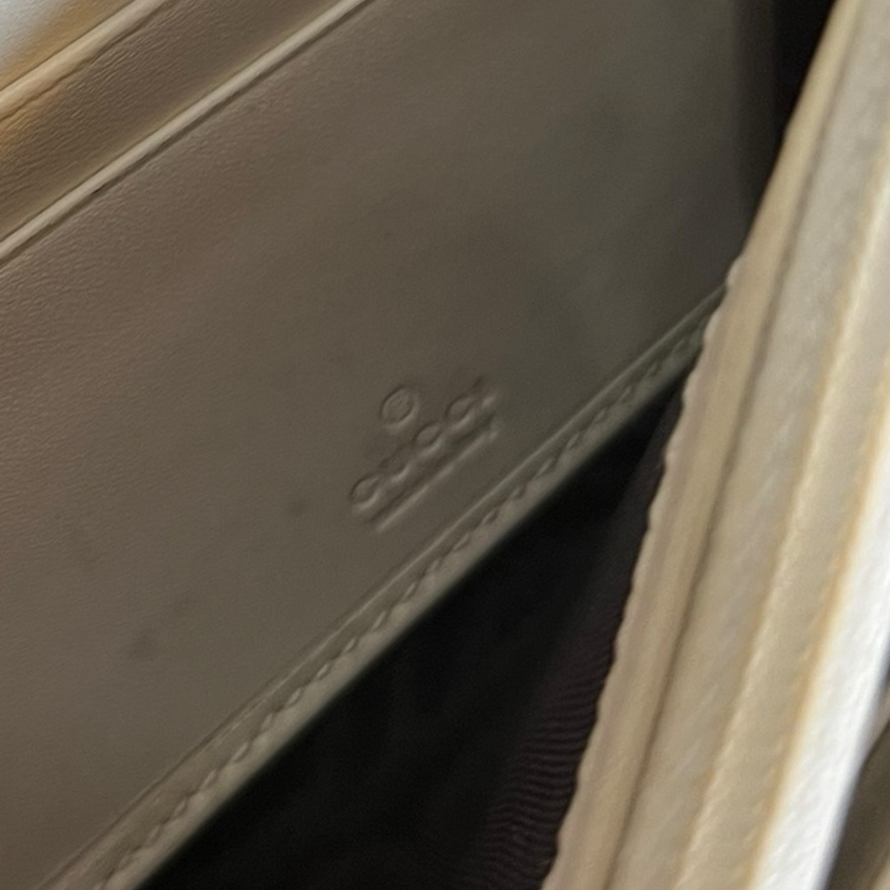 Gucci GG Supreme Continental Wallet in white, tan and red & green bow - Picture 11 of 11